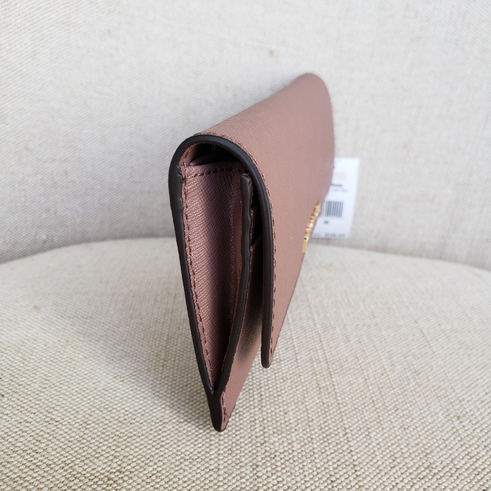 ⚠️SALE⚠️🌺NWOT Michael Kors Travel Flat Wallet - Picture 2 of 5